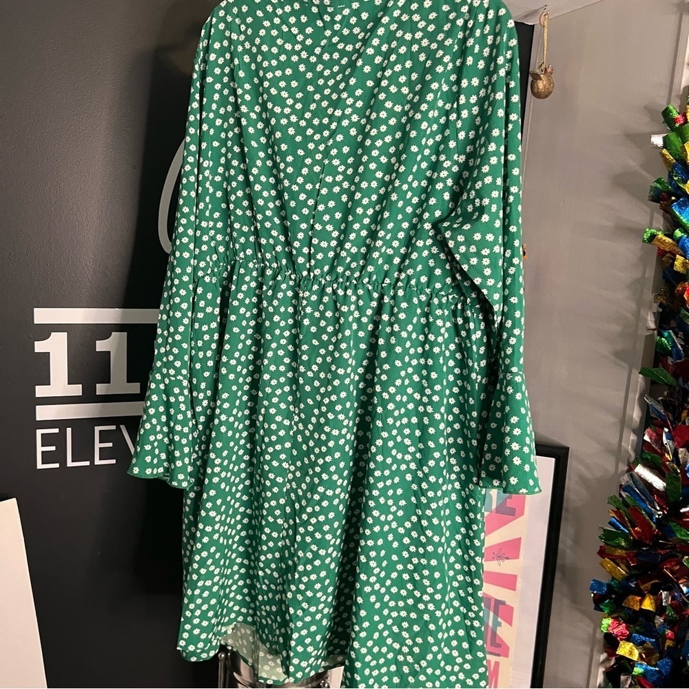 Faux Wrap Green Dress with White Flowers - Picture 2 of 5